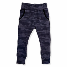 Load image into Gallery viewer, Slim-fit Joggers - Dark Camo
